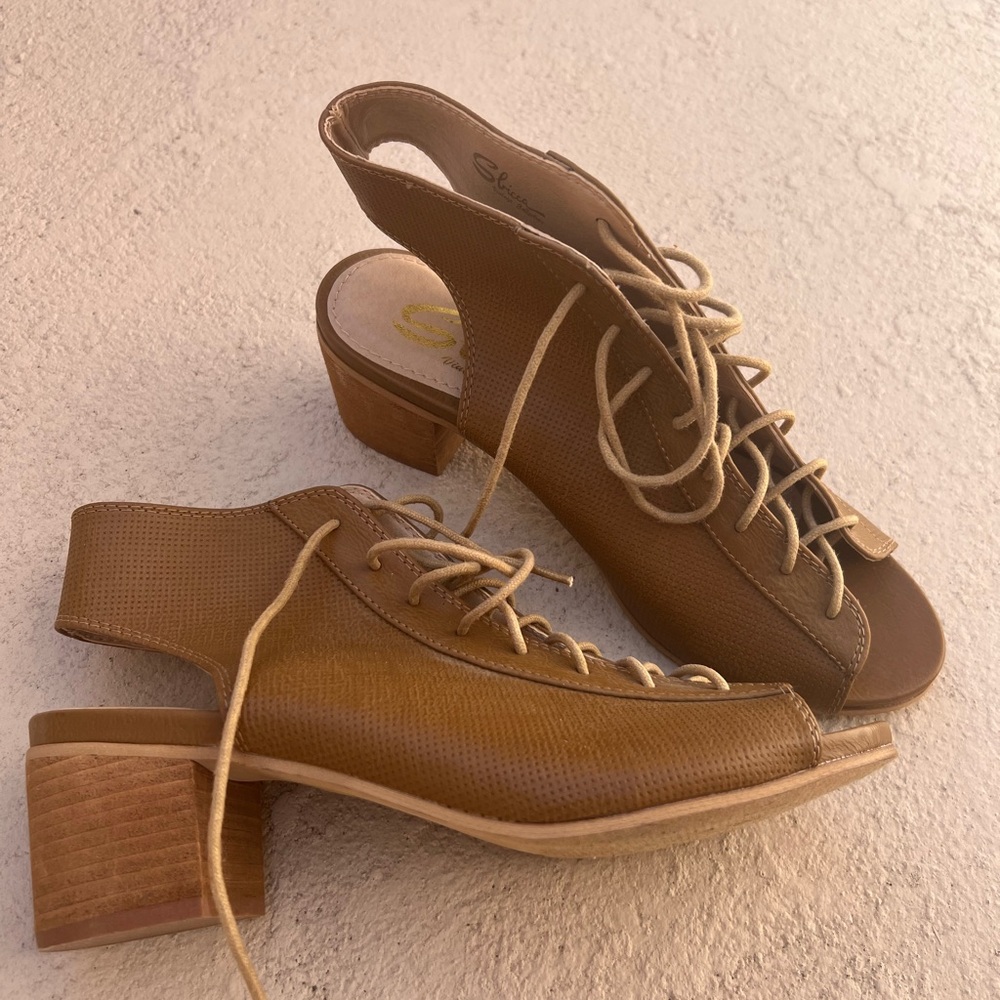 Elegant Brown Women's Lace-Up Heels